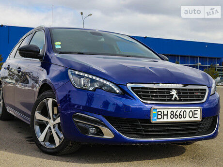 Peugeot 308 2016 года