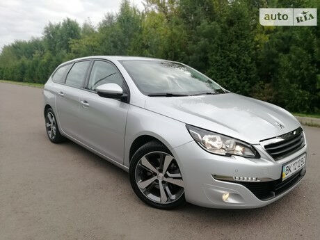 Peugeot 308 2016 року