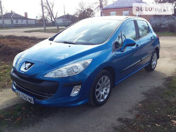 Peugeot 308 2008 року