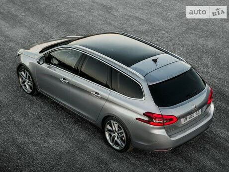 Peugeot 308 2009 года