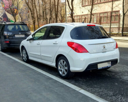 Peugeot 308 2012 года - Фото 2 авто