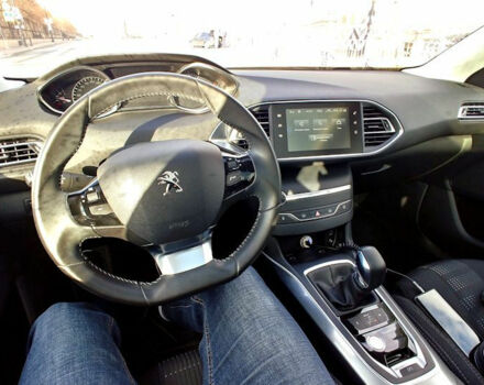 Peugeot 308 2016 года - Фото 11 авто