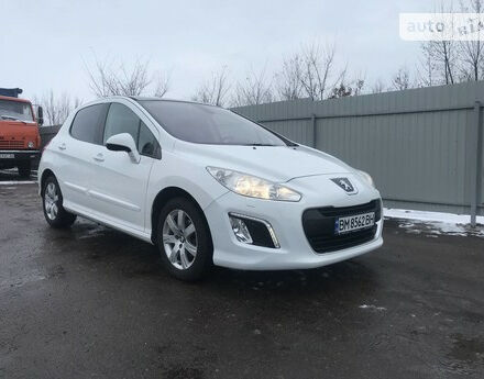 Peugeot 308 2012 года