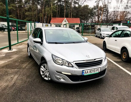 Peugeot 308 2016 года