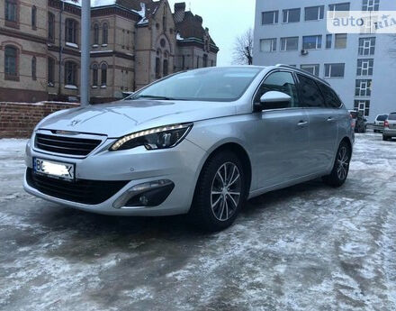 Peugeot 308 2014 года