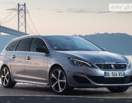 Peugeot 308 2011 года