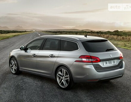 Peugeot 308 2008 року