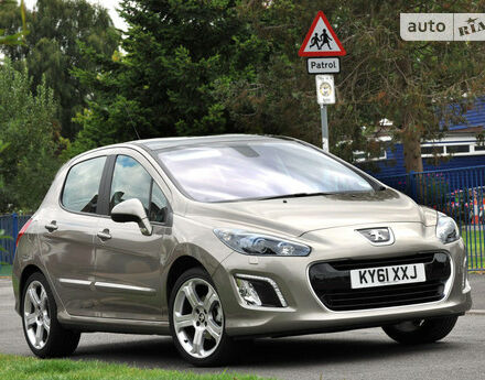 Peugeot 308 2008 року