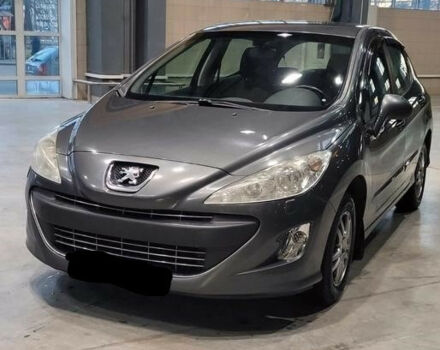 Peugeot 308 2010 года