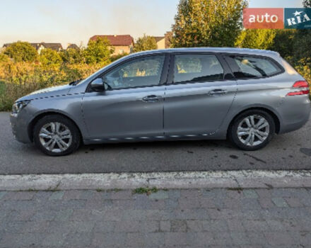 Peugeot 308 2014 года