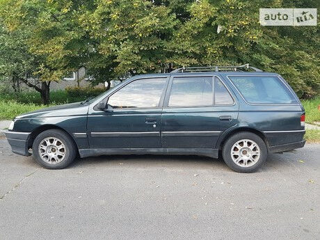 Пежо 405 1992 года Peugeot 405 1992 года