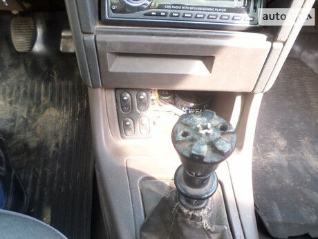 Пежо 405 1989 года Peugeot 405 1989 года