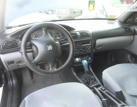 Peugeot 406 2001 року