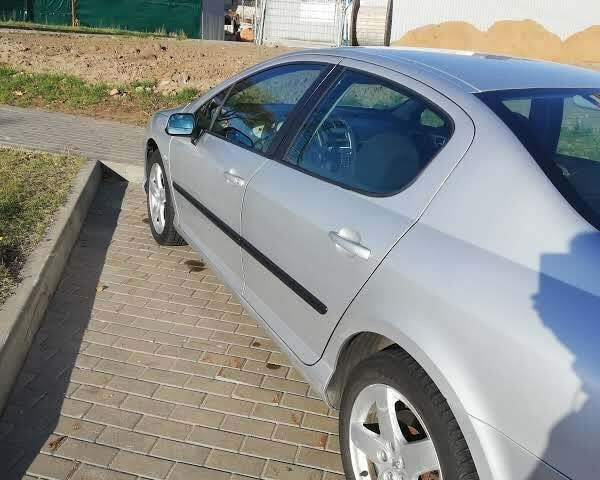 Peugeot 407 2008 року