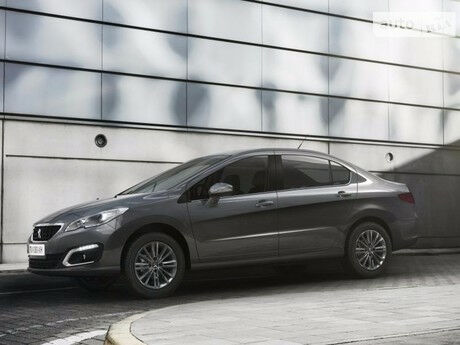 Пежо 408 2013 года Peugeot 408 2013 года