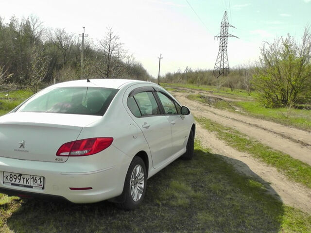 Peugeot 408 2014 года