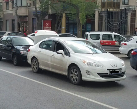 Peugeot 408 2012 года