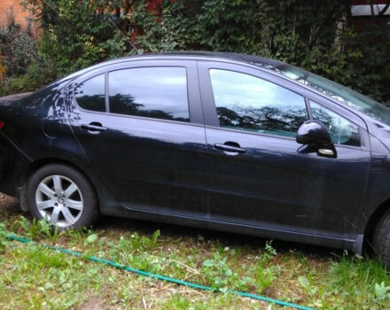 Peugeot 408 2013 года