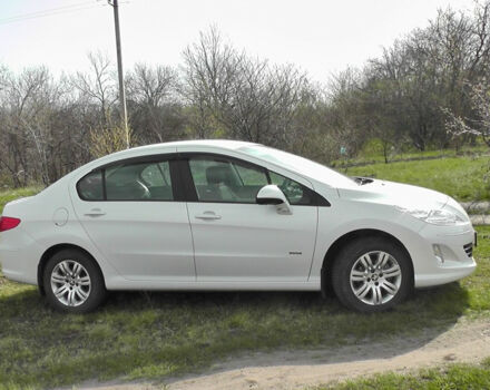 Peugeot 408 2014 года - Фото 5 авто