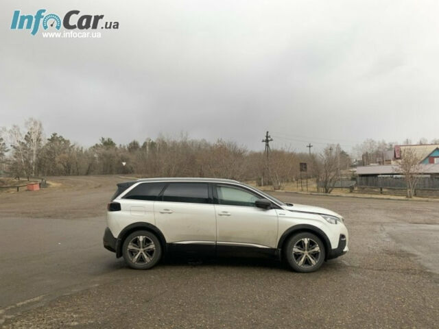 Peugeot 5008 2018 года