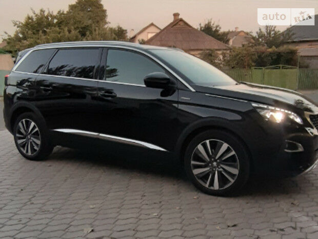 Peugeot 5008 2018 года