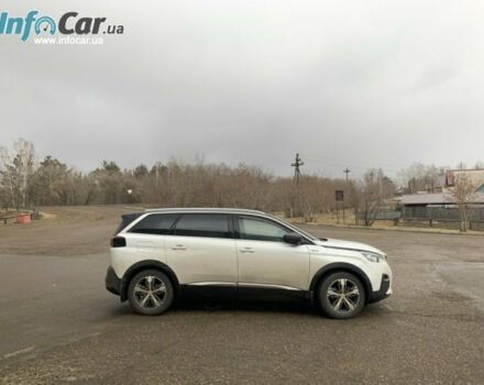 Peugeot 5008 2018 года