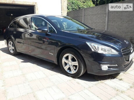 Пежо 508 2013 року Peugeot 508 2013 року