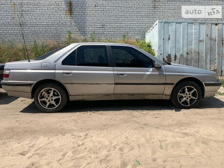 Peugeot 605 1989 года