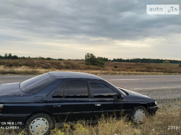 Peugeot 605 1990 года