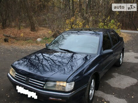 Пежо 605 1991 року Peugeot 605 1991 року