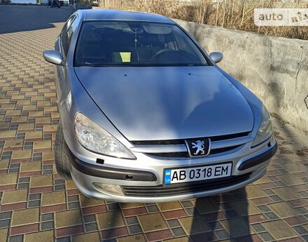 Peugeot 607 2004 року