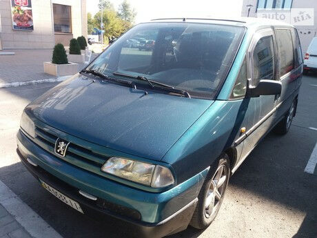 Пежо 806 1996 року Peugeot 806 1996 року
