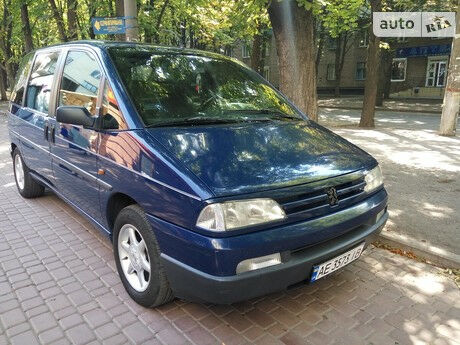 Peugeot 806 2000 года