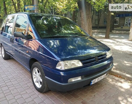 Фото на відгук з оцінкою 4   про авто Peugeot 806 2000 року випуску від автора “vvvisker” з текстом: Купили её с отцом. Всё при ней: великолепных 2 люка, куча места в багажнике, сидения легко снимаю...