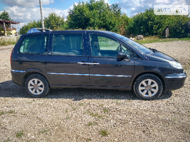 Пежо 807 2008 года Peugeot 807 2008 года