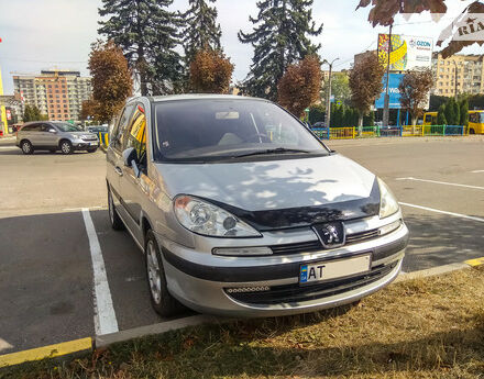 Фото на відгук з оцінкою 4.4   про авто Peugeot 807 2003 року випуску від автора “stas” з текстом: Хороше авто, середня вартість розвідників. Комфортне, корозійностійке, велике.Мінус- не популярне...