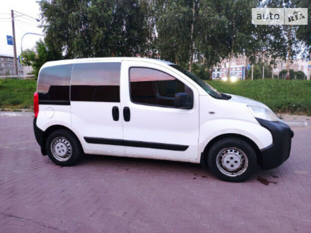 Peugeot Bipper пасс. 2008 года