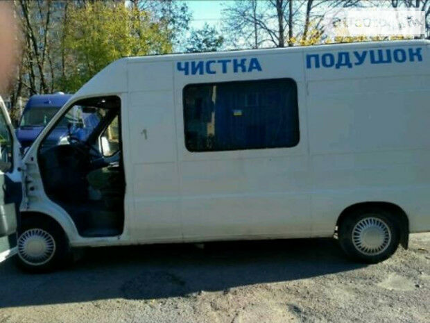 Peugeot Boxer пасс. 1999 року