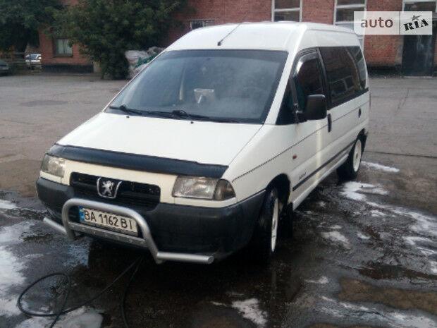 Peugeot Expert 2000 року