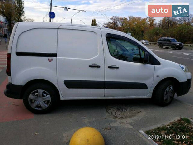 Пежо Партнер груз. 2010 года Peugeot Partner груз. 2010 года