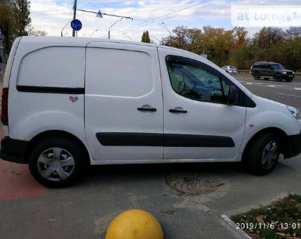 Фото на отзыв с оценкой 4.4 о Peugeot Partner груз. 2010 году выпуска от автора "Володимир" с текстом: Гарний авто за свої гроші працьовитий дуже трудно його вбити , але я рахую що що недолік в ньому ...