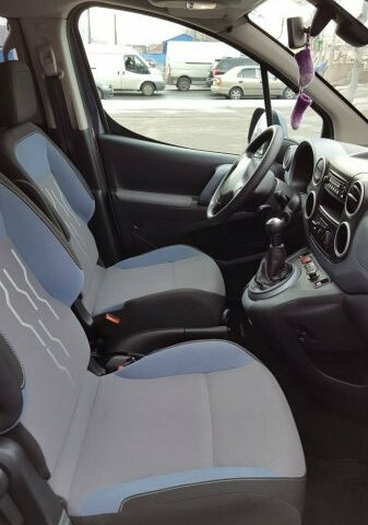 Peugeot Partner груз.-пасс. 2012 року