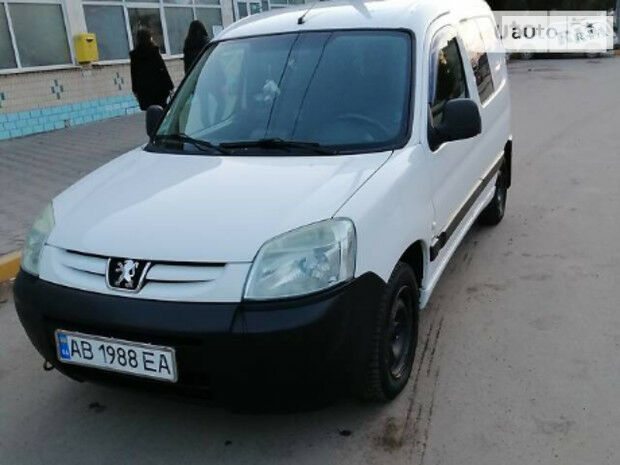 Peugeot Partner пасс. 2006 года