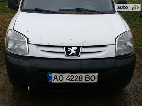 Пежо Партнер пасс. 2003 года Peugeot Partner пасс. 2003 года