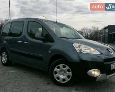 Peugeot Partner пасс. 2010 року - Фото 4 автомобіля