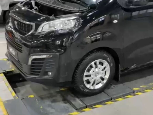 Peugeot Traveller 2019 года