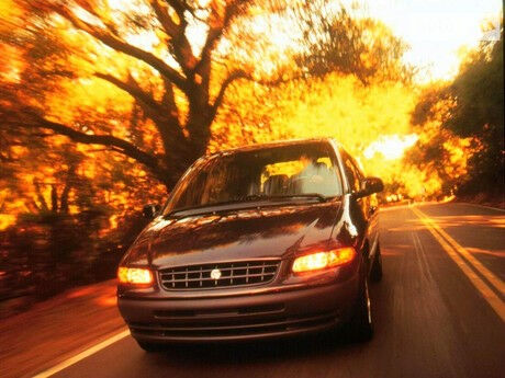 Плимут Вояжер 1995 року Plymouth Voyager 1995 року