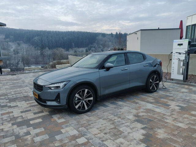 Polestar 2 2021 года