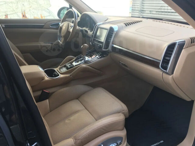Porsche Cayenne 2012 года