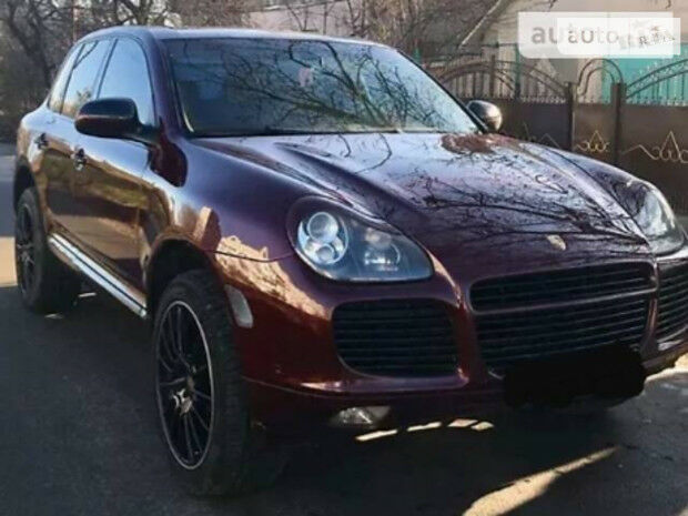 Porsche Cayenne 2004 года